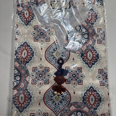 Off white Azrakh