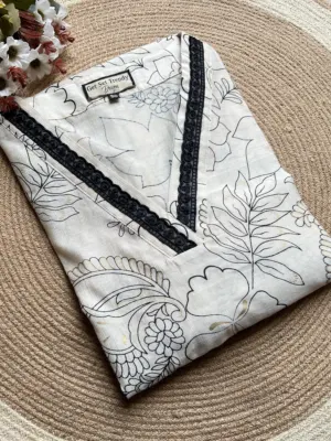 White Kaftan 587